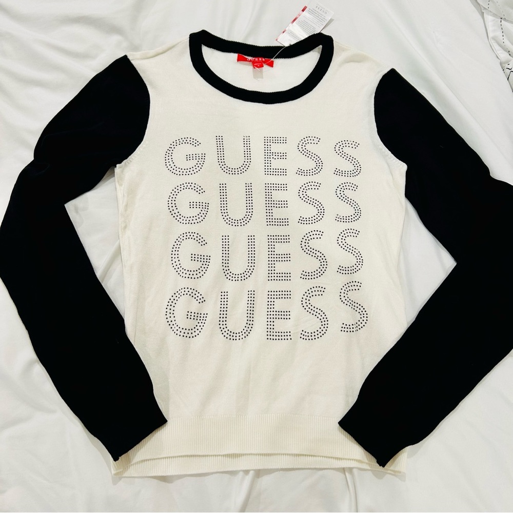 Guess sweater top